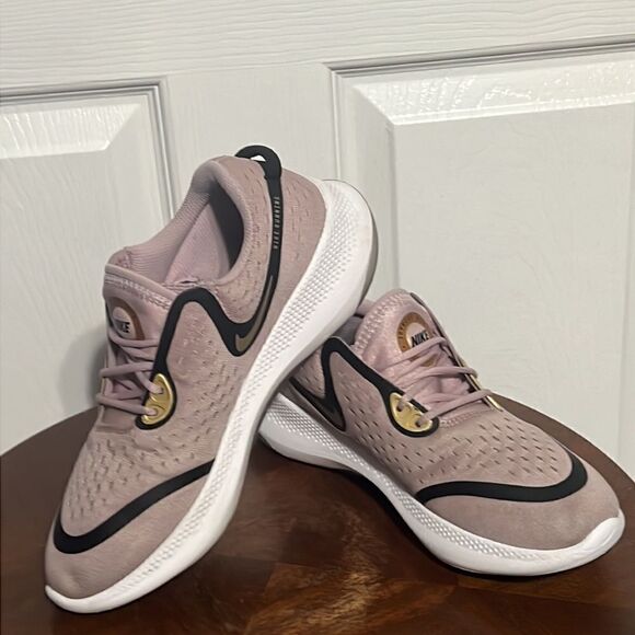 🔥 Nike Joyride Dual Run CD4363-500 Pink Black Gold Womens Running Shoes Sz 8.5 - Picture 4 of 12